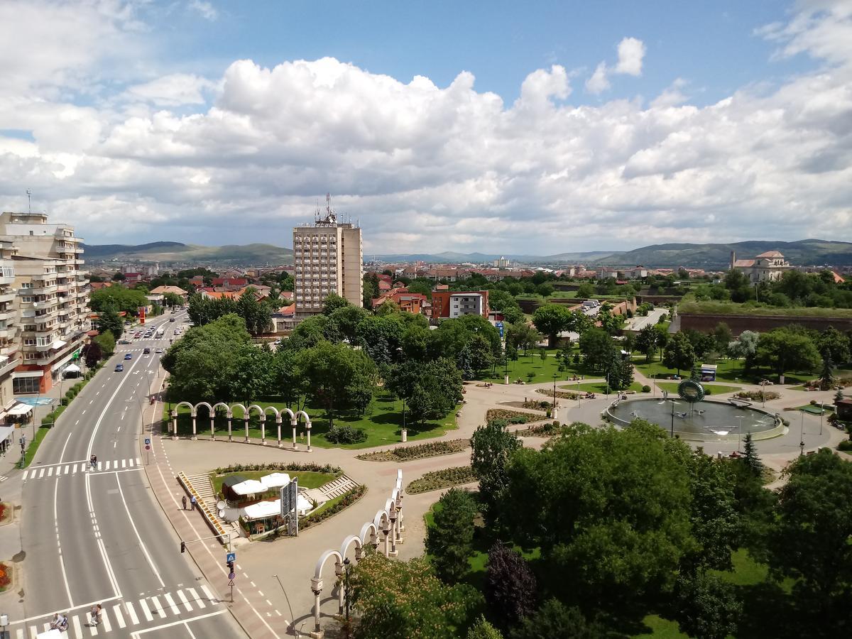 Panoramic Apartment Алба-Юлія Екстер'єр фото